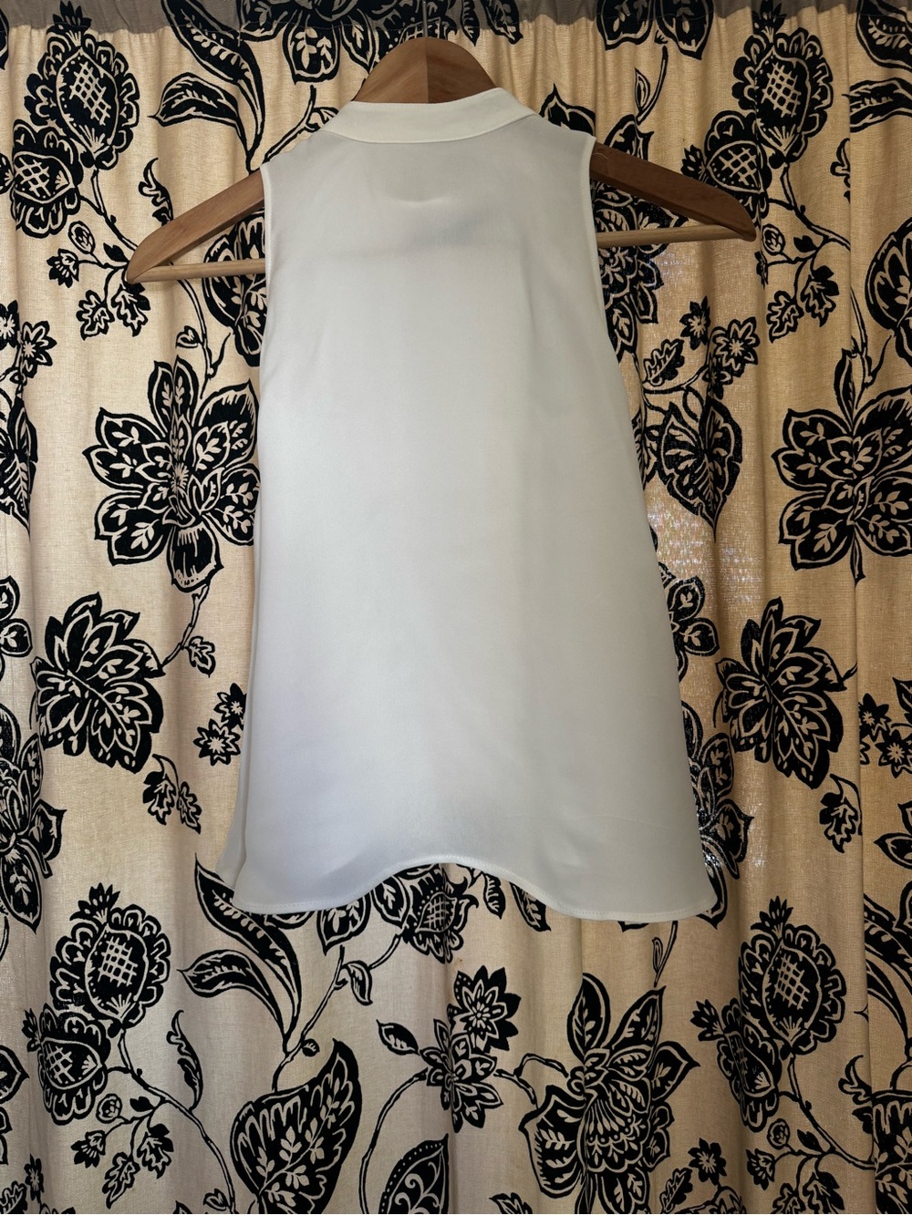 Zara White Sleeveless Collared Camisole